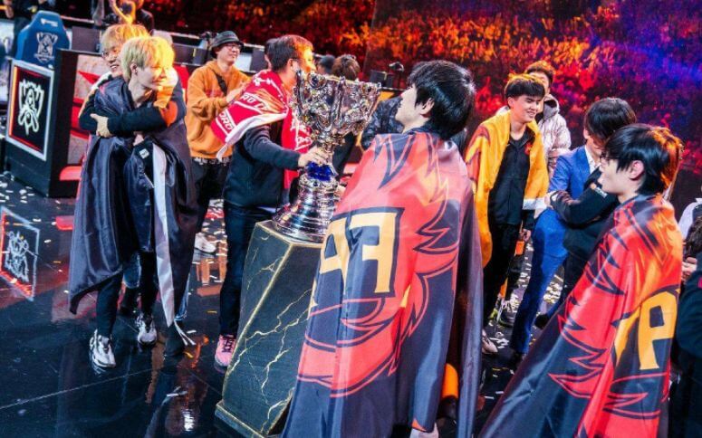 传闻： Gumayusi 可能加入 Hanwha Life Esports